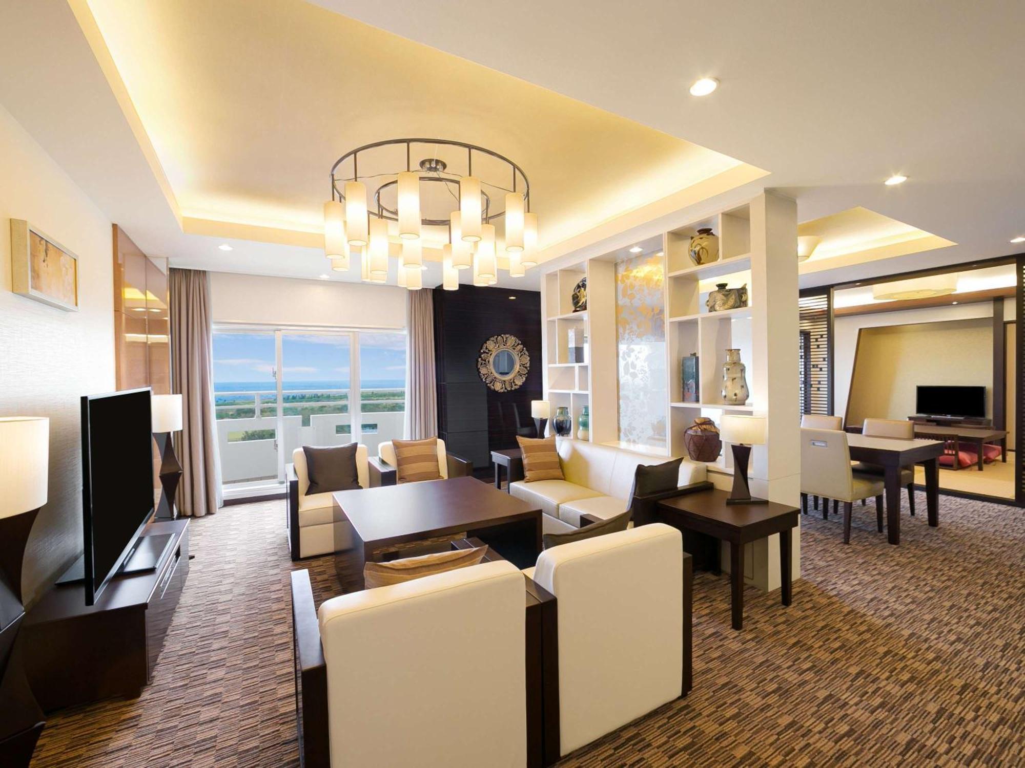 Grand Mercure Okinawa Cape Zanpa Resort Yomitan Exterior photo
