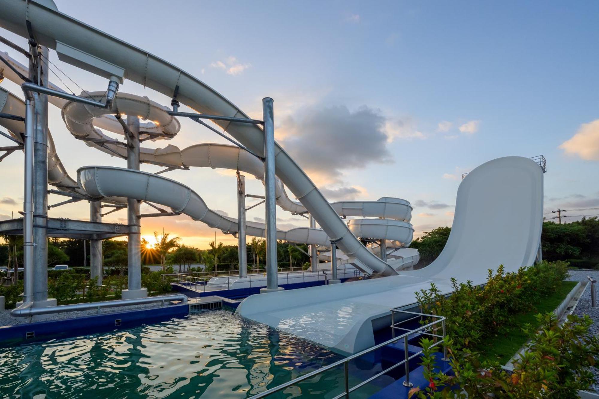 Grand Mercure Okinawa Cape Zanpa Resort Yomitan Exterior photo