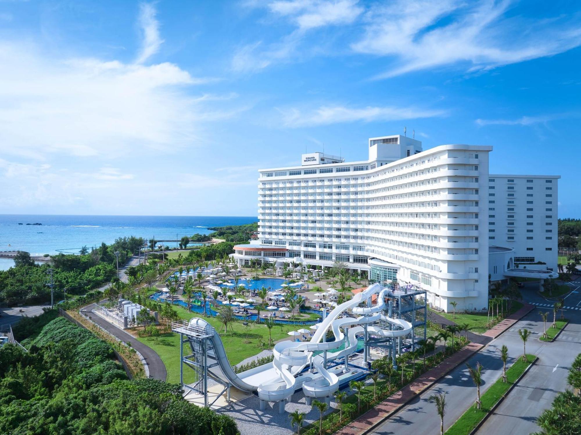 Grand Mercure Okinawa Cape Zanpa Resort Yomitan Exterior photo