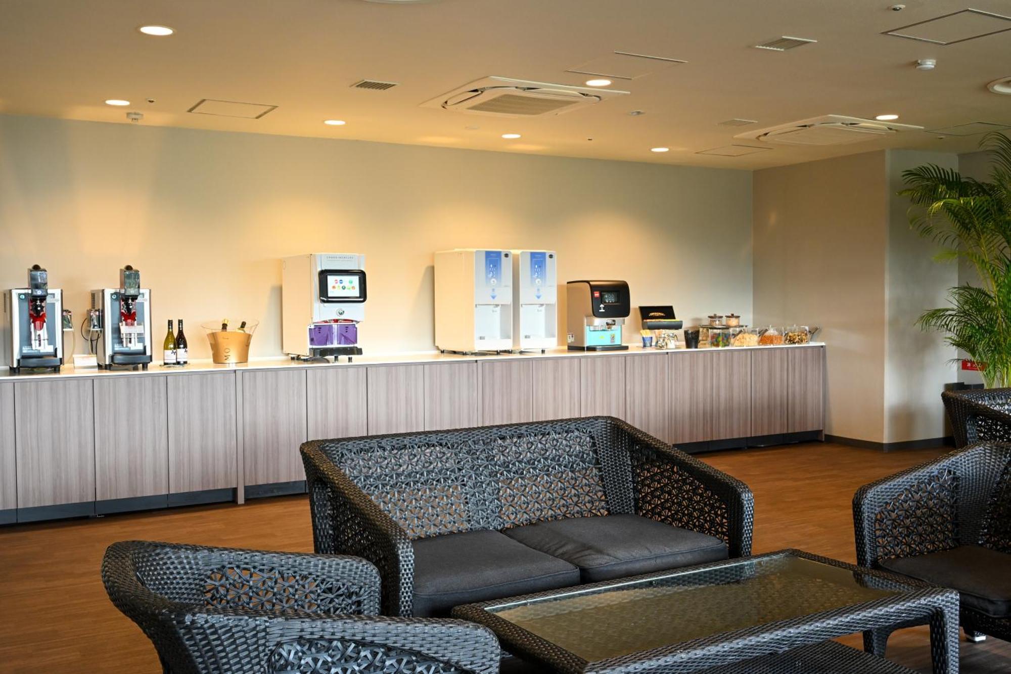 Grand Mercure Okinawa Cape Zanpa Resort Yomitan Exterior photo
