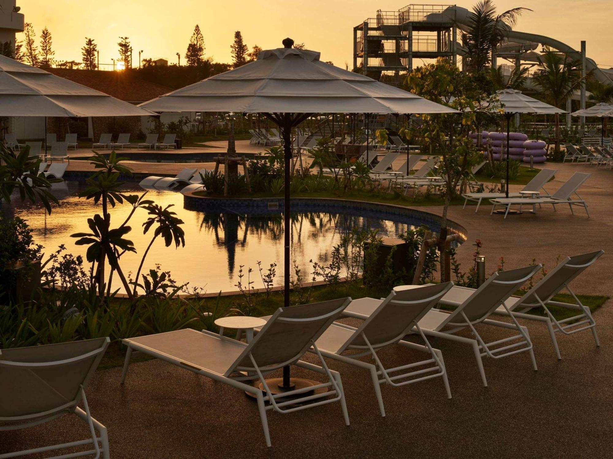 Grand Mercure Okinawa Cape Zanpa Resort Yomitan Exterior photo